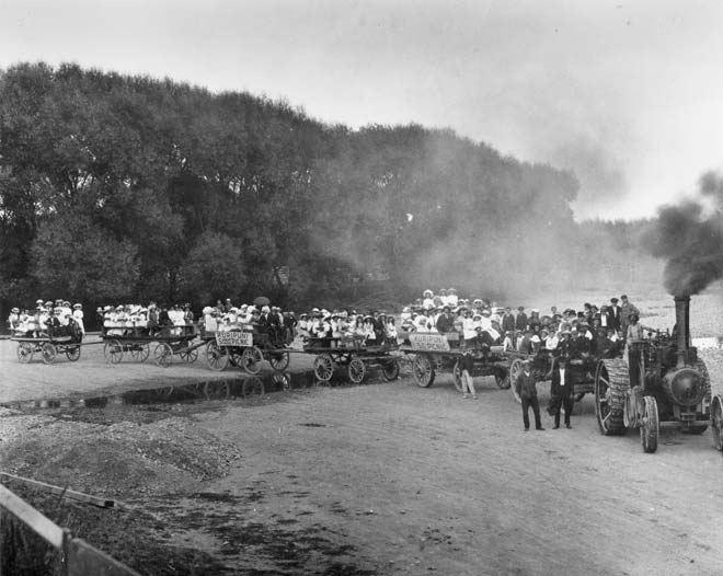 Kuripuni Sunday School picnic excursion, 1910