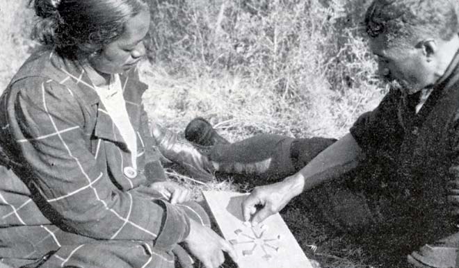A game of mū tōrere 