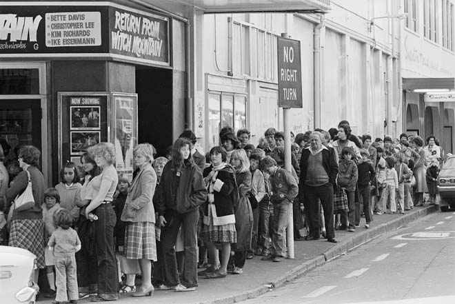 Matinee queue at the Lido, Wellington, 1980