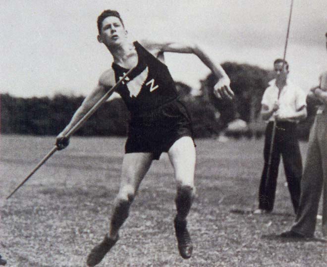 Javelin thrower Stan Lay, 1928