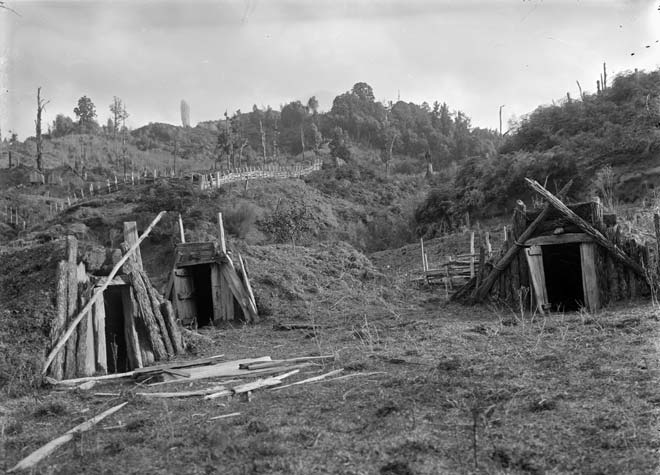 Kūmara storage pits, 1930