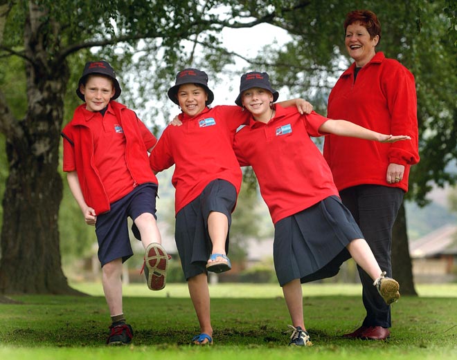 School uniforms, 2005