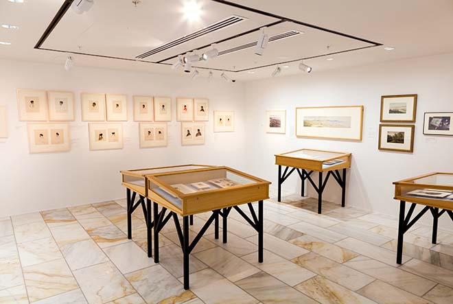 Head and shoulders exhibition, Alexander Turnbull Library, 2013