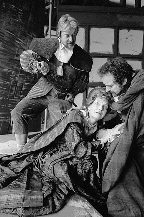 Scene from <em>Lucia di Lammermoor</em>