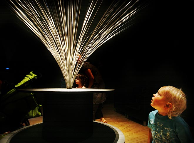 Len Lye's 'Fountain', Govett-Brewster Art Gallery