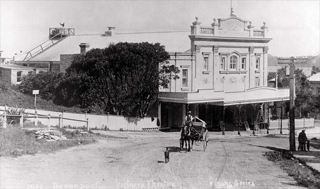 Victoria Theatre: original facade