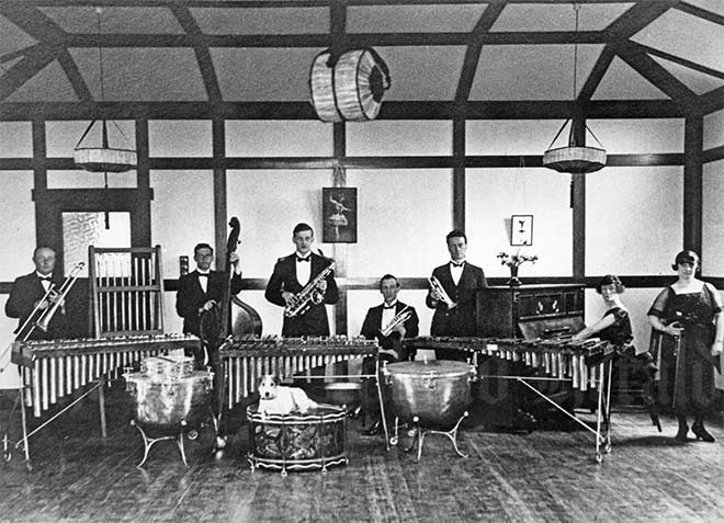 Bob Adams Jazz Band, 1922