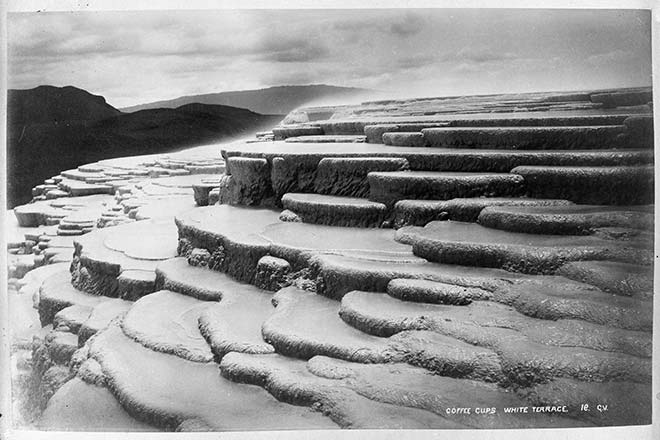 White Terraces photographed by George Valentine, 1885