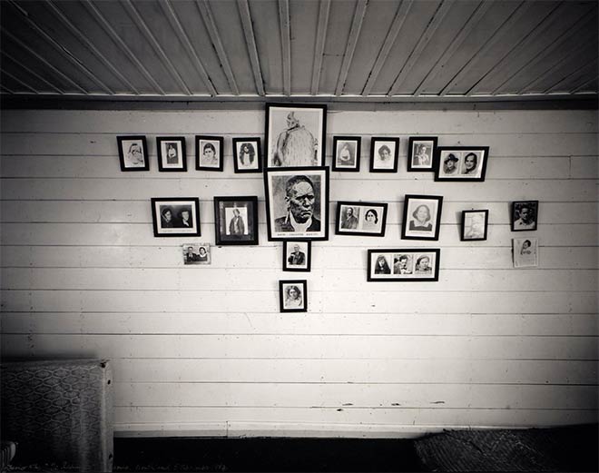 Interior of Te Rapunga wharenui by Laurence Aberhart, 1984