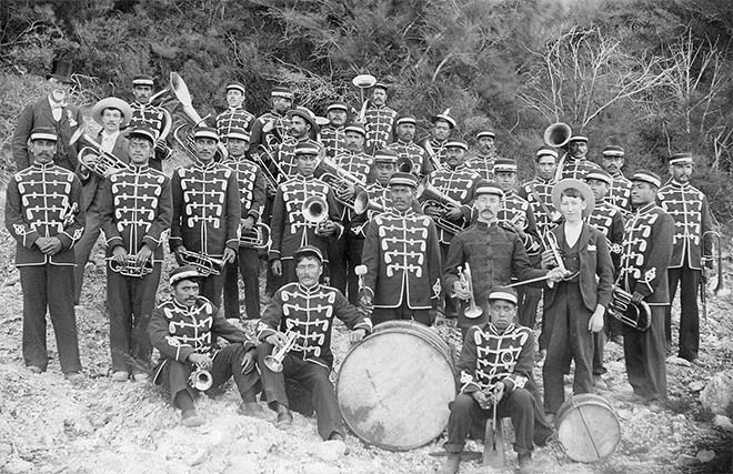Māori brass band, late 1890s