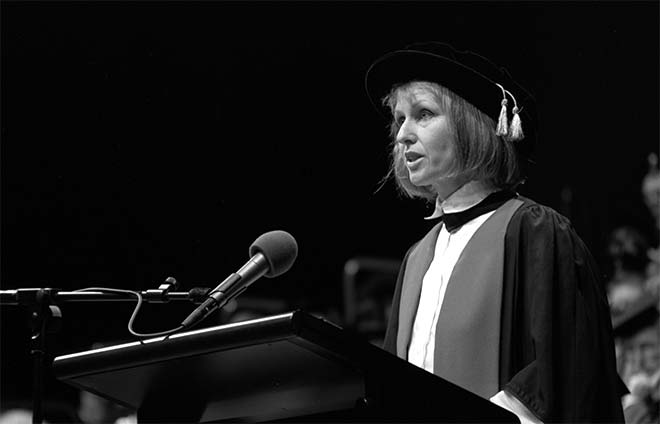 Vivienne Gray, 1990