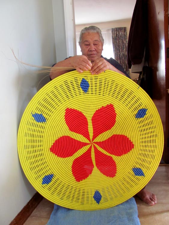 Foufili Halagigie and her lili fakamania (wall hanging)
