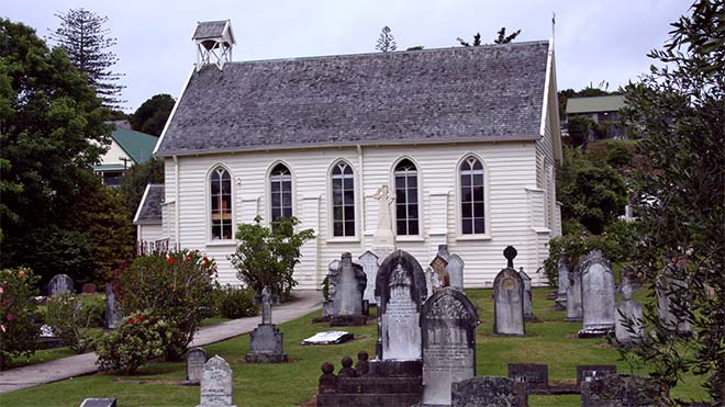 Christ Church, Russell