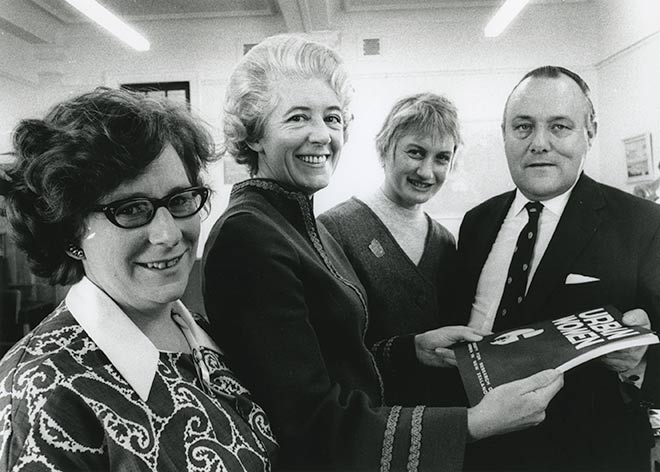 <em>Urban women</em>, 1972