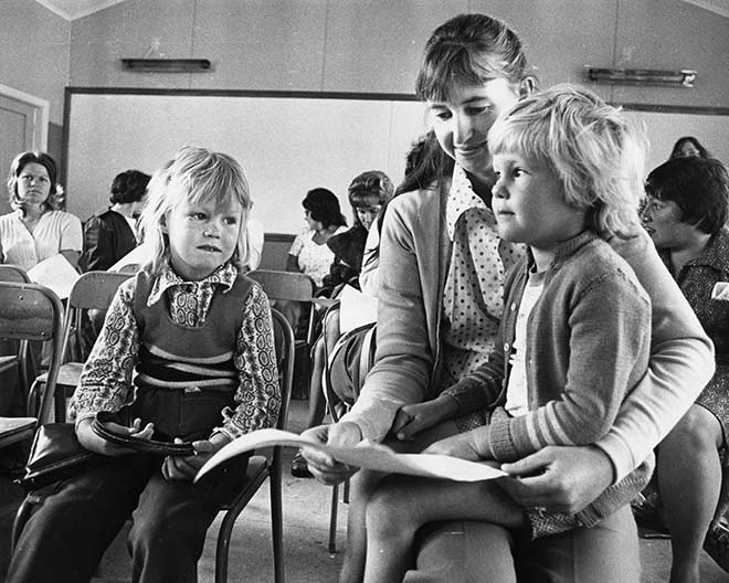 Adult education at Newlands College, Wellington, 1976