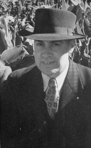 Leslie Kelly, 17 April 1949