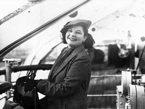 Bathie Howie Stuart holidaying in New Zealand in 1939