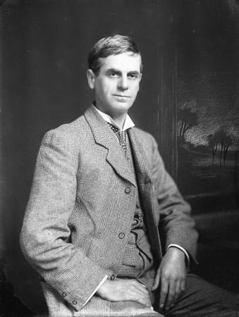 Thomas Edward Taylor, 1910