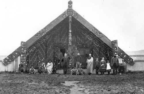 The carved house Ngā Tau e Waru