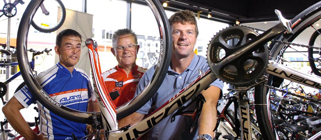Cyclists raising funds for the National Heart Foundation