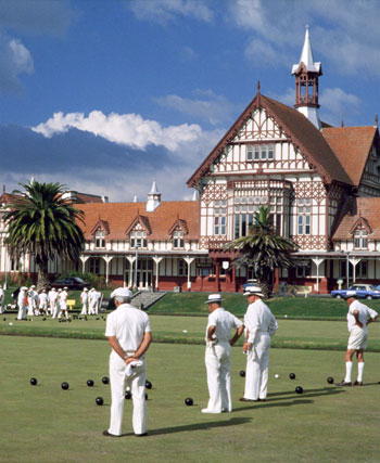 Playing bowls in front of the bathhouse building, Rotorua