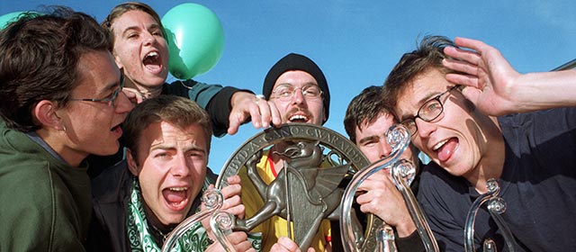 Members of the New Zealand Youth Choir celebrate after they were named 'Choir of the world' in 1999