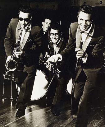 The Maori Hi Five show band