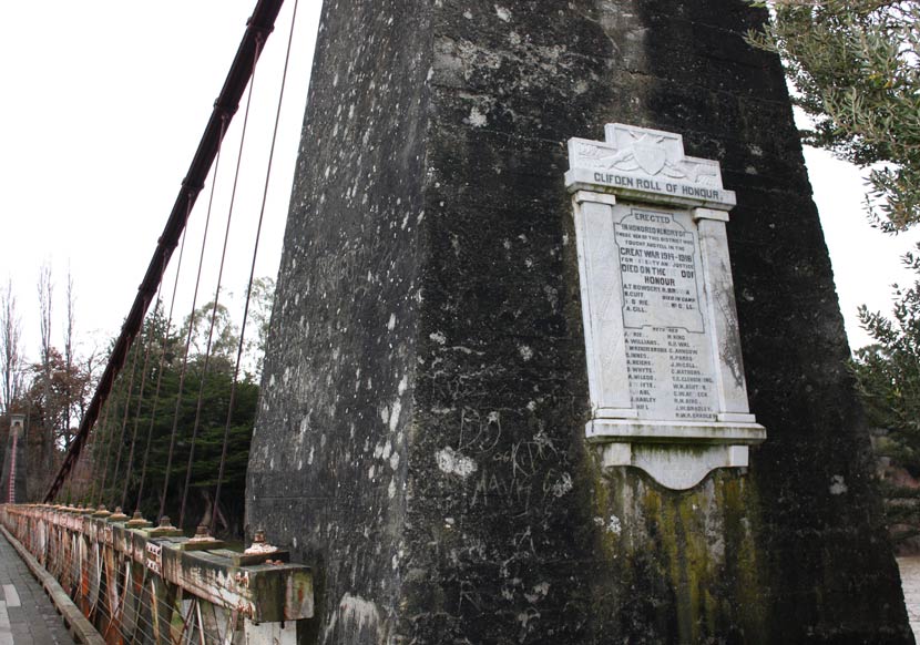 Photo of Clifden Bridge, showing placement of roll of honour