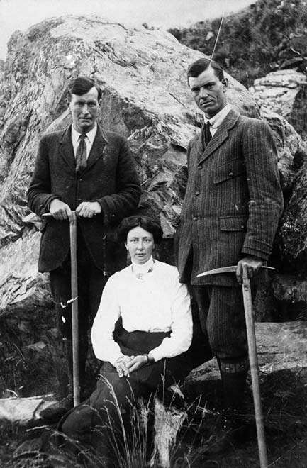 Alec and Peter Graham with Freda Du Faur 