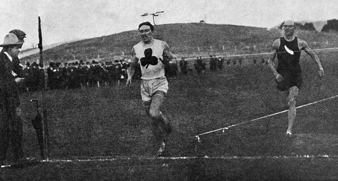 Professional athlete Lachie McLachlan, 1907 