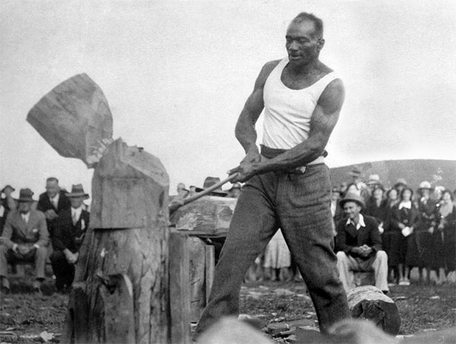 Axeman extraordinaire