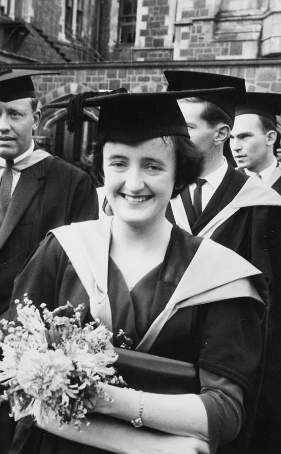 Beatrice Tinsley graduating, 1962