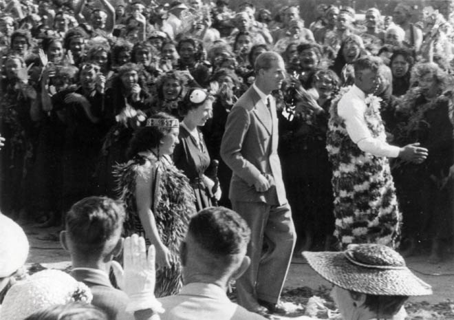Queen Elizabeth II at Tūrangawaewae, 1953