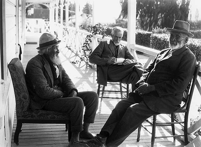 Paratene Ngata (right), Elsdon Best (centre) and John Nukunuku (left)