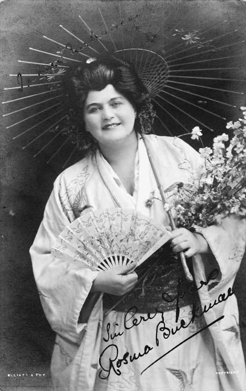 Soprano Rosina Buckman as Madame Butterfly
