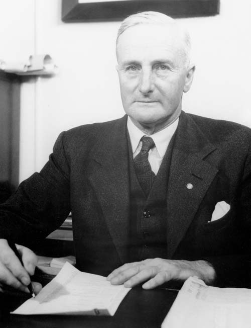 Victor Caddy Davies