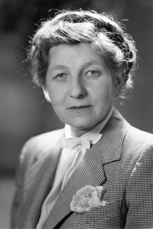 Eily Elaine Gurr, 1946