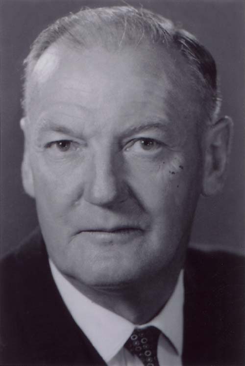 Alister Murray Linton