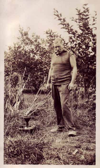 Robert Makgill at the Henderson rainfall station, Auckland