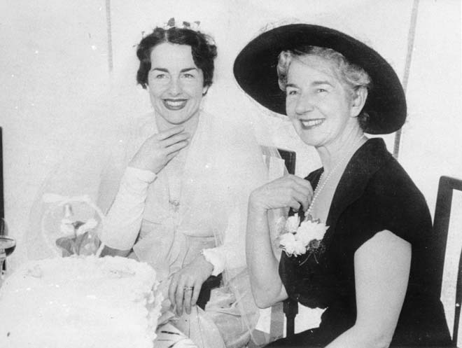 Nina Muir (right) on the wedding day of her daughter Anna (left), 2 January 1953