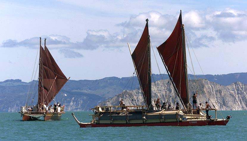 Double-hulled voyaging canoes, Gisborne, 2000