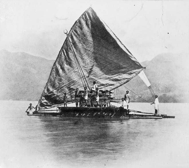 A Fijian ndrua in full sail 