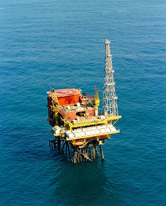 Māui gas rig platform