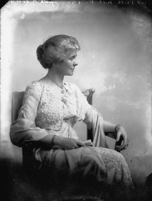 Daisy Elizabeth Platts-Mills, 1913