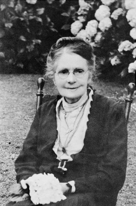 Marianne Smith