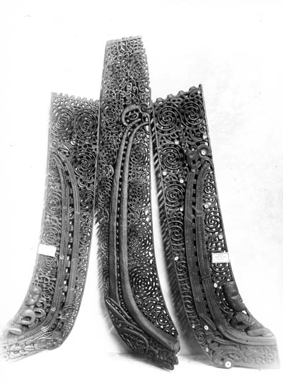 Sternposts 