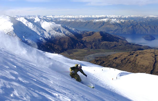 Skiing at Wānaka