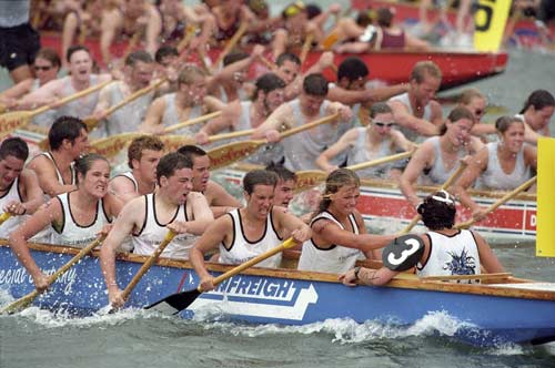 Dragon boat racing 
