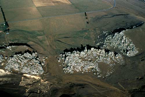 Limestone outcrops at Kura Tawhiti