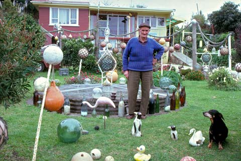 Front garden display 